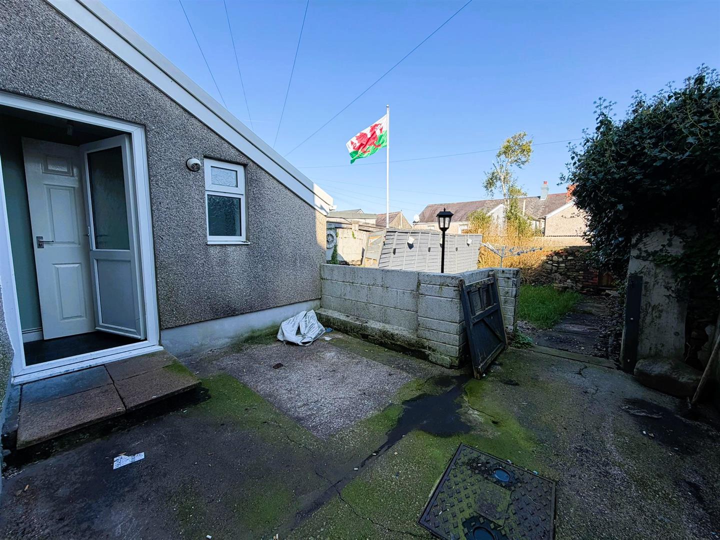 Cecil Street, Manselton, Swansea, SA5 8QP